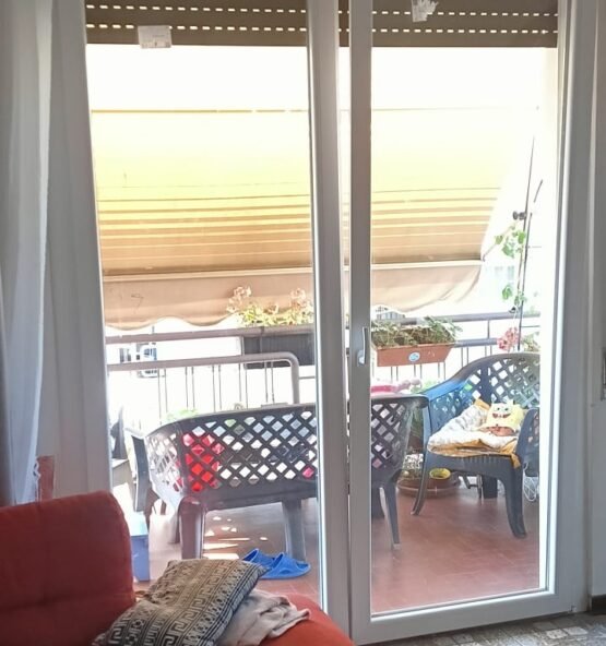 Montaggio infissi doppio vetro Follo La Spezia foto 1