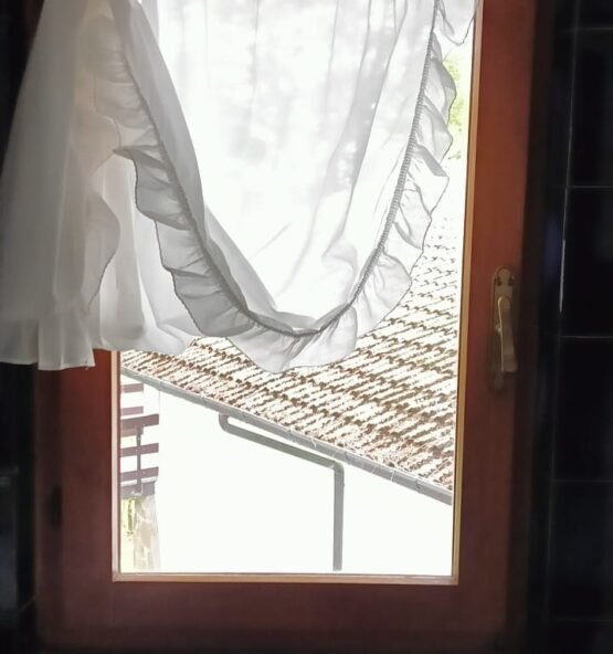 Sostituzione infissi in pvc doppio vetro a Zeri foto 4